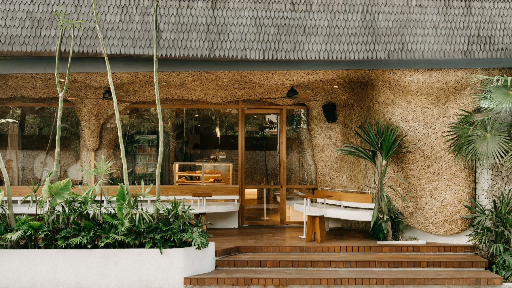 Brunch in Bali: Rediscovering Legian through Farmer’s Daughter Image