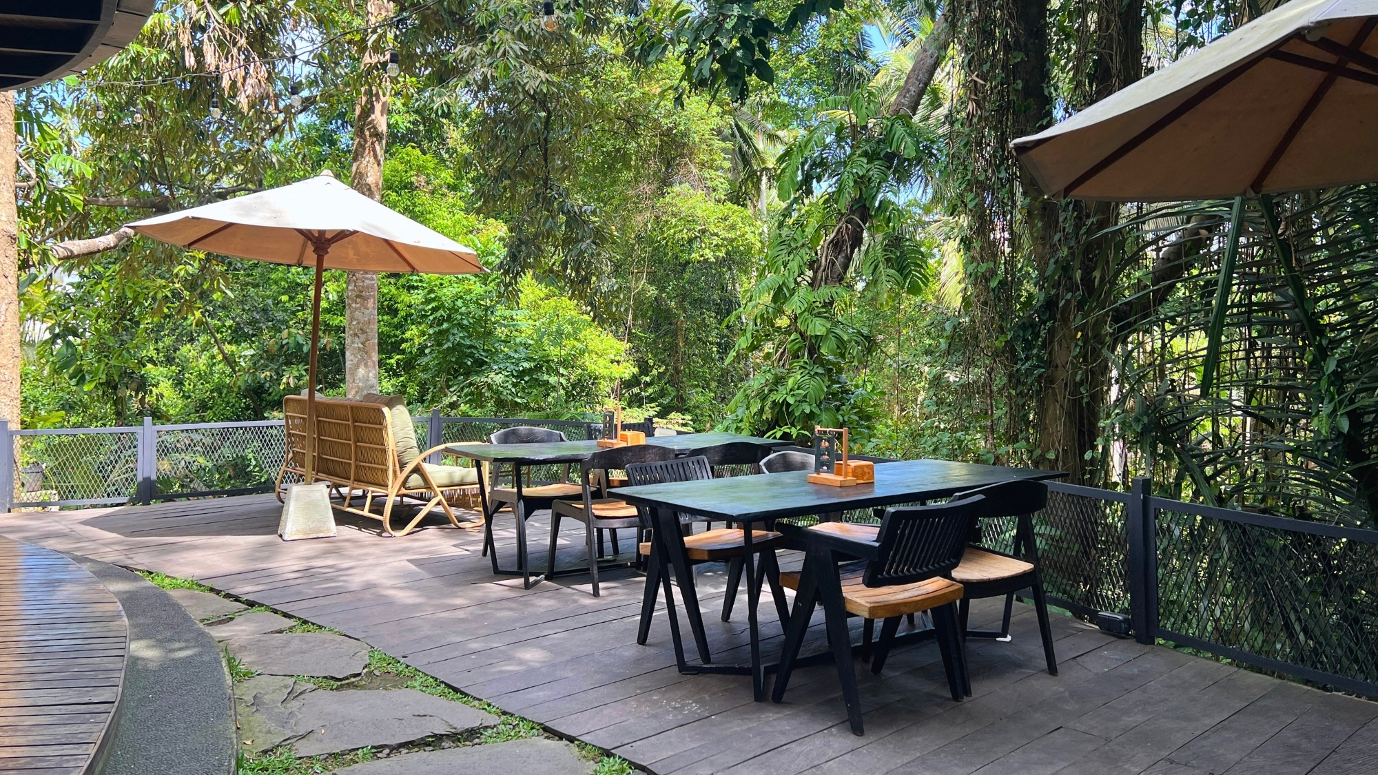 Interesting Cafes in Ubud for Coffee, Brunch, and More Image